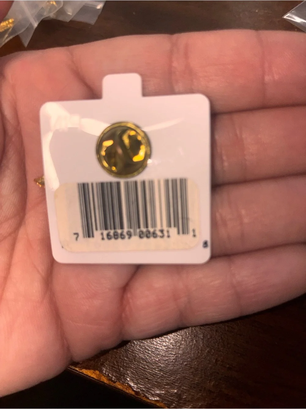 N/A elegant gold